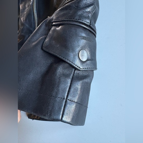 FRAME Black Lamb Leather Skirt with Zipper Detail - Picture 8 of 16